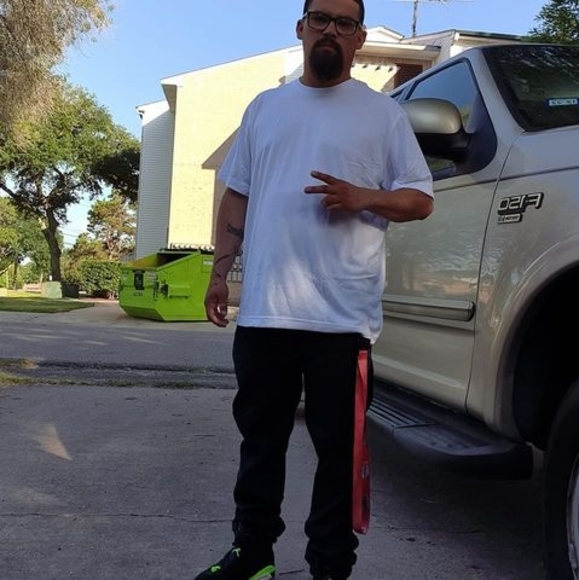 Meet your Posher, Devan - Picture 1 of 1